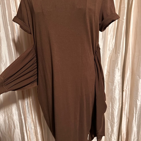 Sophisticated Brown Midi Dress - Picture 3 of 4